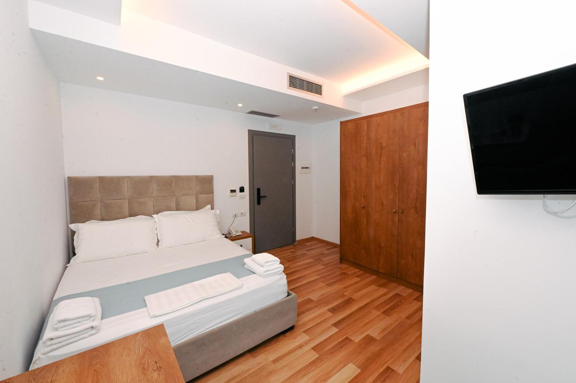 Bianco 4*