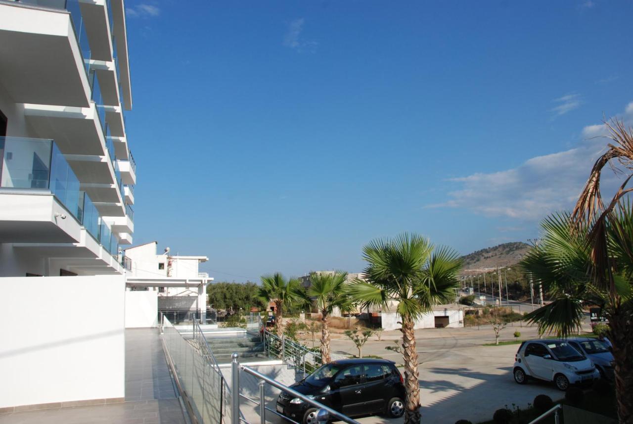 Bianco 4*